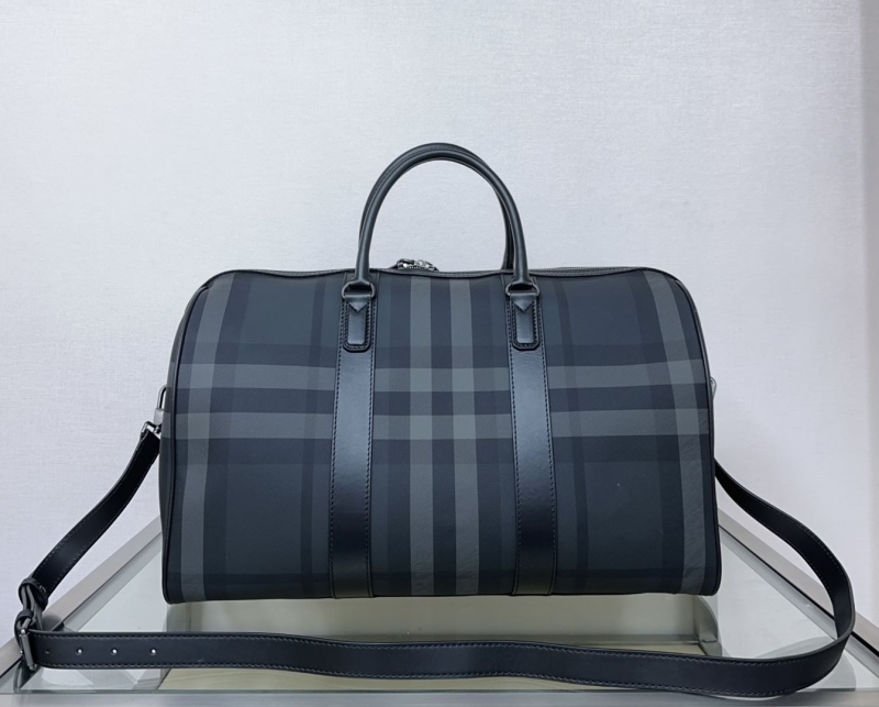Bv*b*rry travel bags